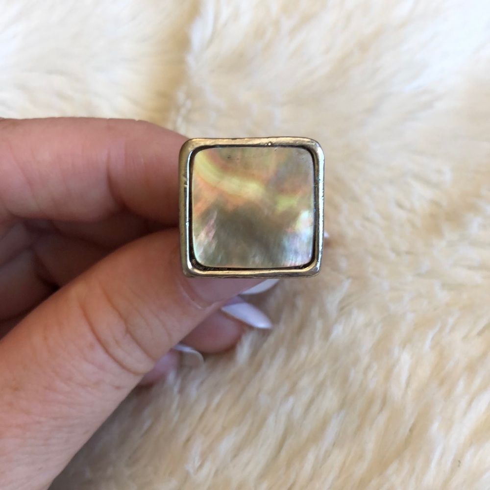 3/$30🤍Mother of Pearl stone silver ring 🤍 - Picture 1 of 8